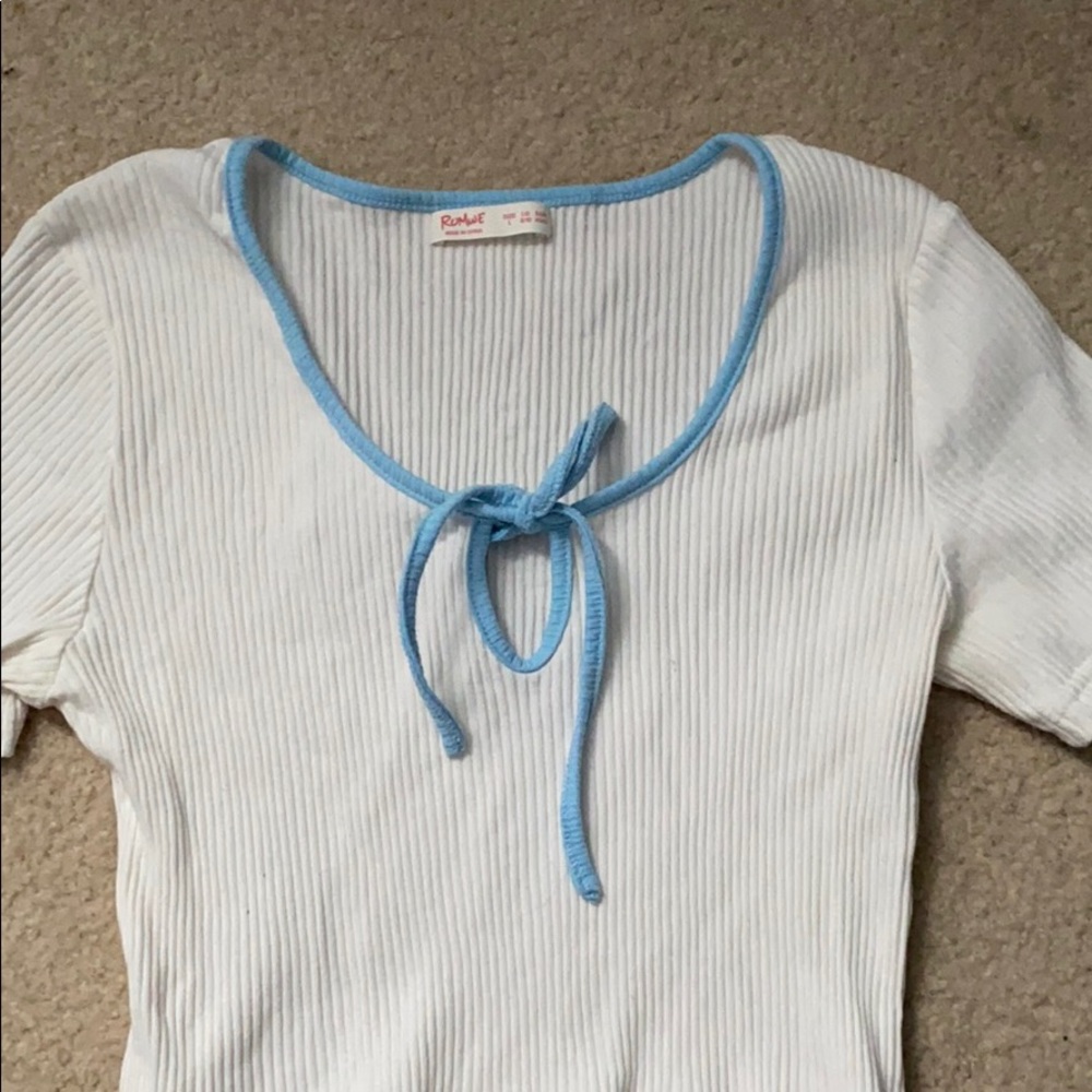 ☁️ Dainty white top ☁️